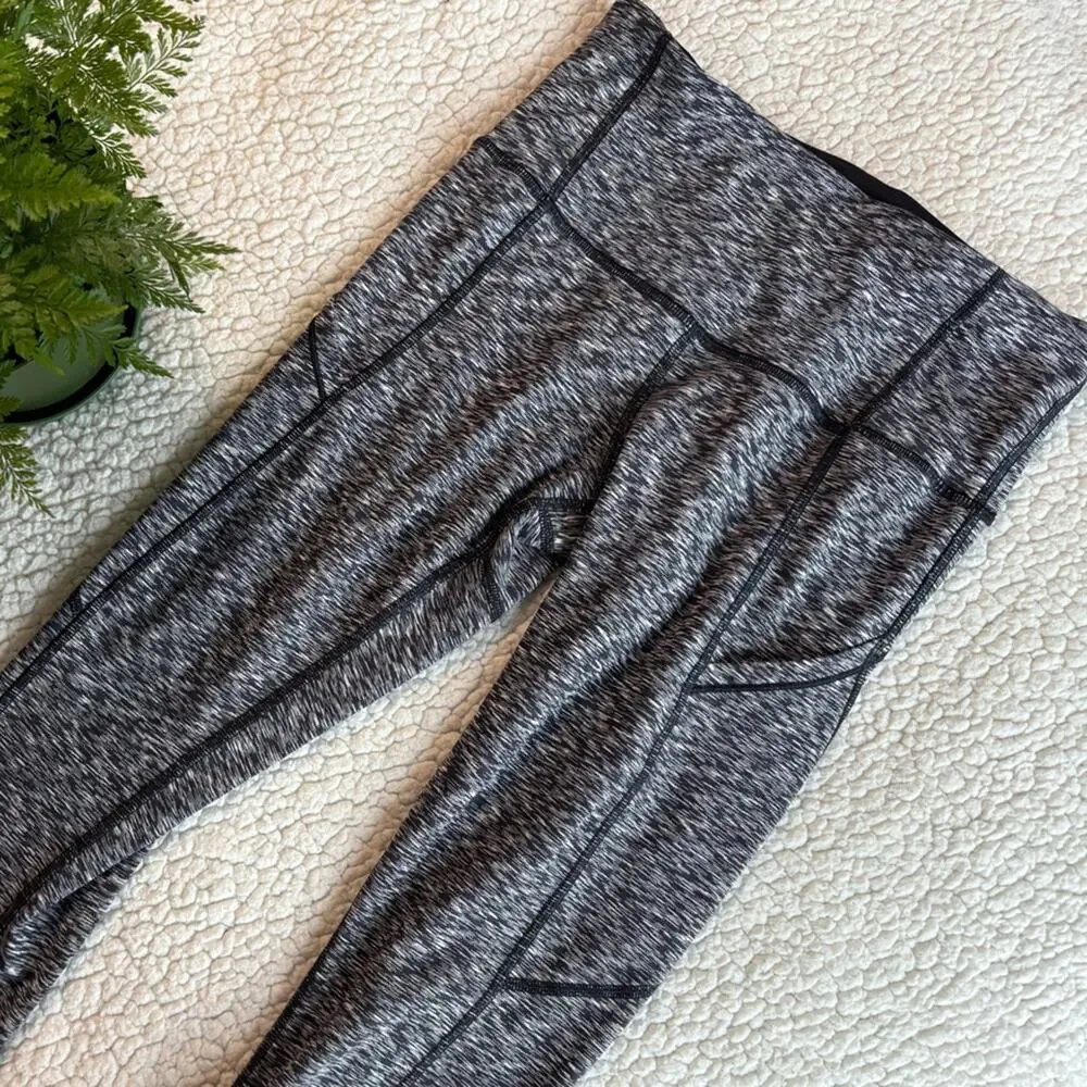 Lululemon Athletica Rebel Runner Crop Leggings